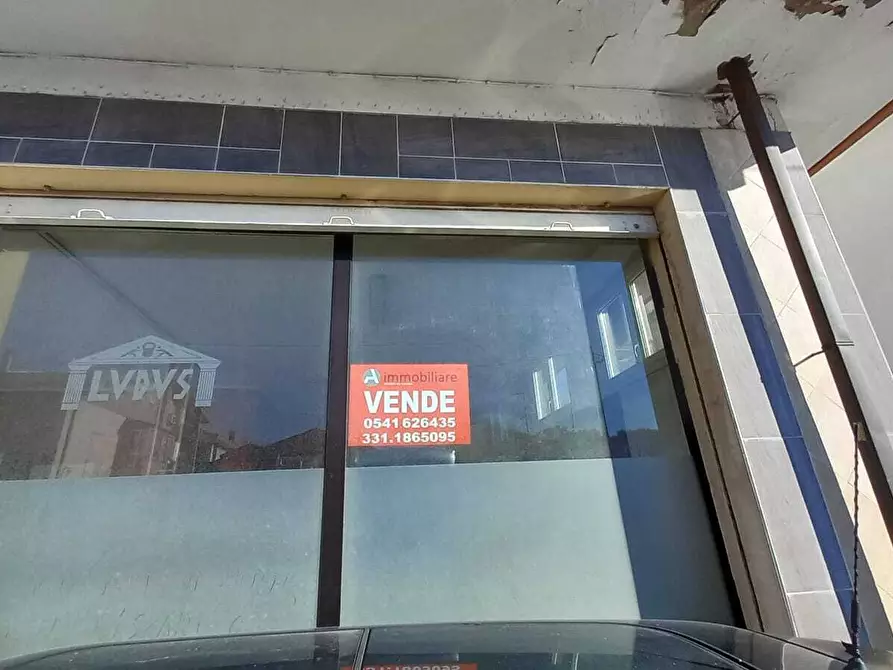 Immagine 3 di Attività artigianale in vendita  in Viale Giulio Cesare 40 a Riccione