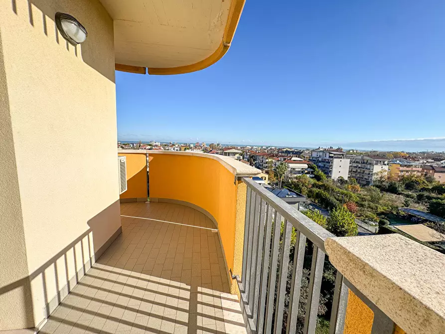 Immagine 23 di Trilocale in vendita  in Via Salvemini 28 a Rimini