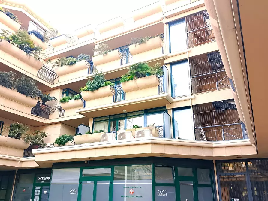Immagine 2 di Appartamento in vendita  in viale Zandonai 19 a Riccione