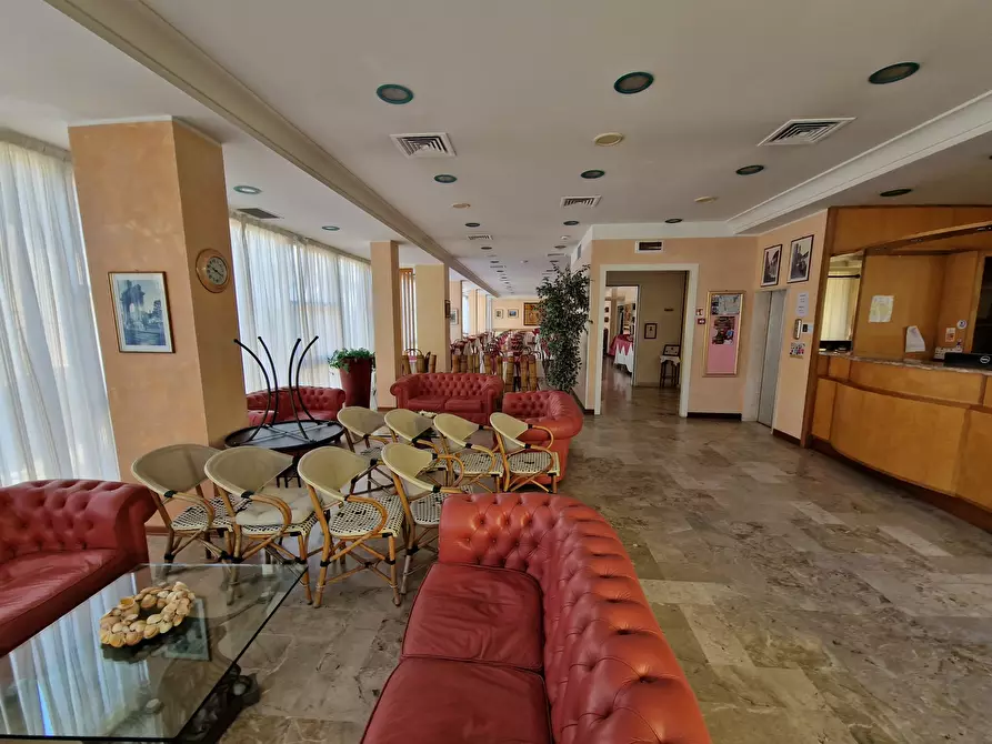 Immagine 6 di Albergo/B&B/Residence in vendita  in Viale Regina Margherita 27b a Rimini