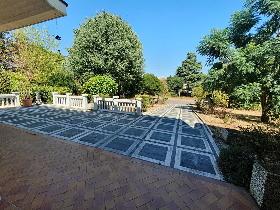 Immagine 46 di Villa in vendita  in dalla chiesa a Santarcangelo Di Romagna