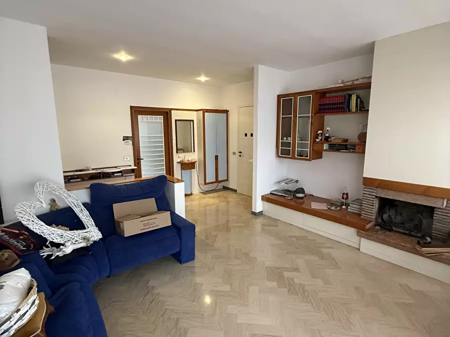 Immagine 23 di Pentalocale in vendita  in Via Busca 115 a Santarcangelo Di Romagna