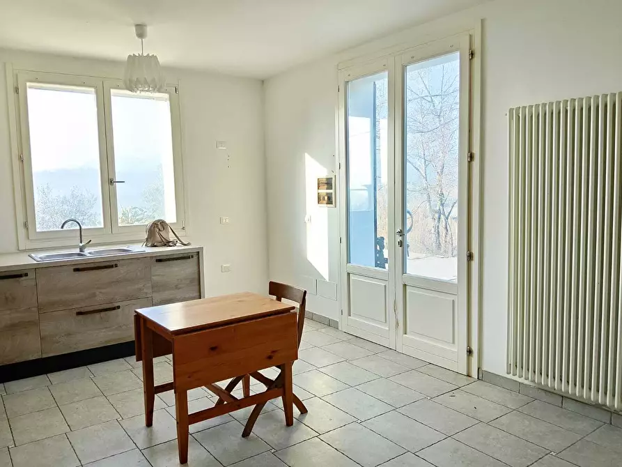 Immagine 3 di Trilocale in vendita  in Via Madonna del Fiore 8 a Borghi