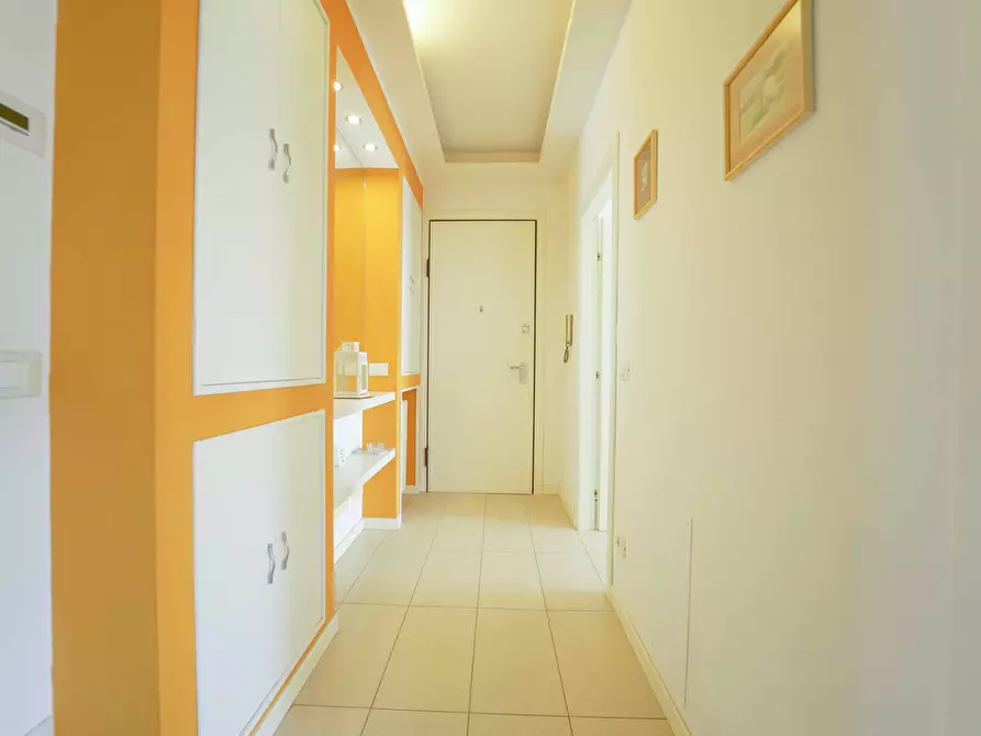 Immagine 7 di Trilocale in vendita  in Via Giovanni Amendola 3 a Rimini