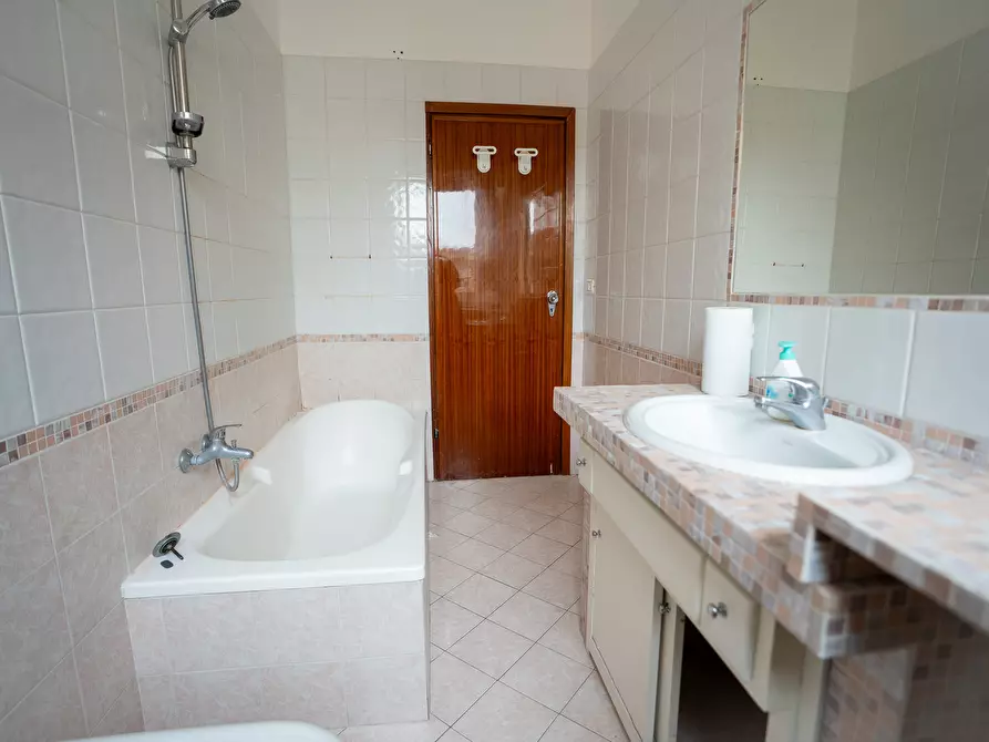 Immagine 32 di Trilocale in vendita  in Via Vega 51 a Rimini