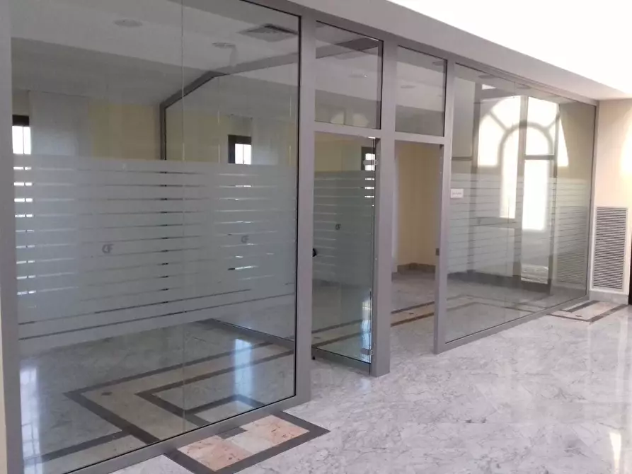 Immagine 8 di Ufficio in vendita  in Via per Poviglio 16 a Reggio Nell'emilia
