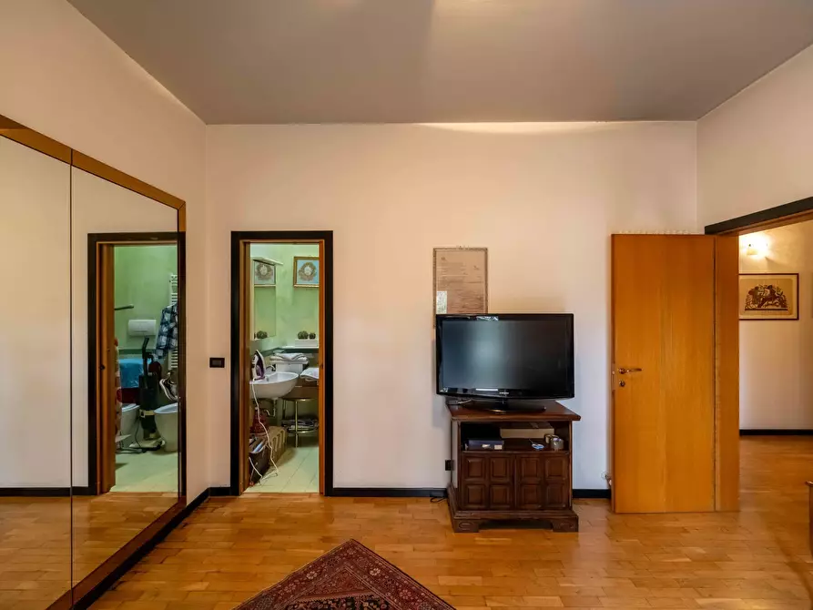 Immagine 11 di Quadrilocale in vendita  in Via Dante Alighieri 60 a Rimini