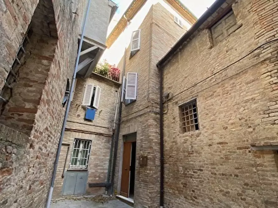 Immagine 1 di Appartamento in vendita  in Via Tiglio 27 a Montegiorgio