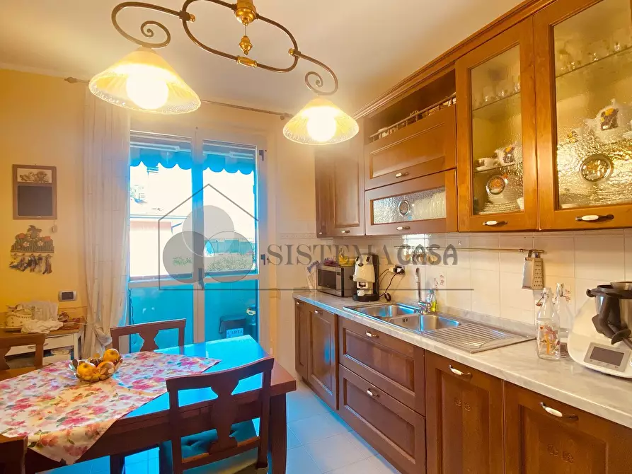 Immagine 9 di Quadrilocale in vendita  in Via Brigate partigiane 94 a Follo