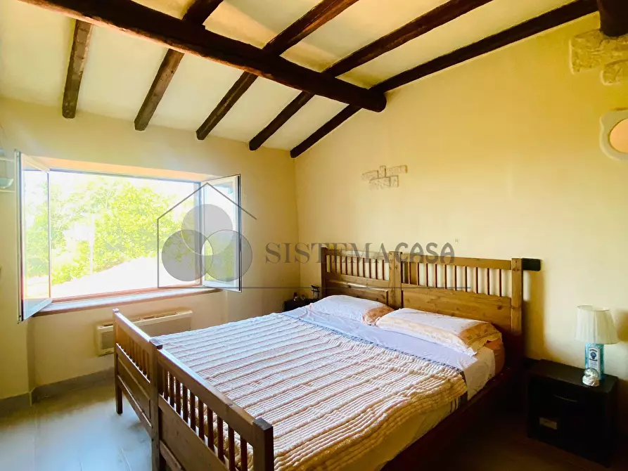 Immagine 31 di Porzione di casa in vendita  in Via Stazione 25 a Follo