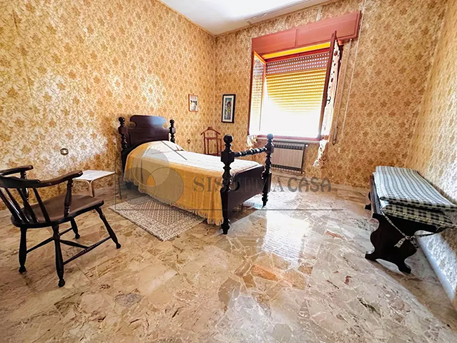 Immagine 40 di Villa in vendita  in Via 1º Maggio 12 a Follo