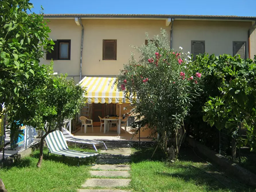 Immagine 1 di Villa in vendita  in C.da Marina di Sibari a Cassano Allo Ionio