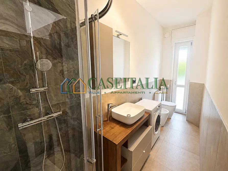 Immagine 12 di Trilocale in affitto  in Via Vittorio Zanellato 4 a Venaria Reale