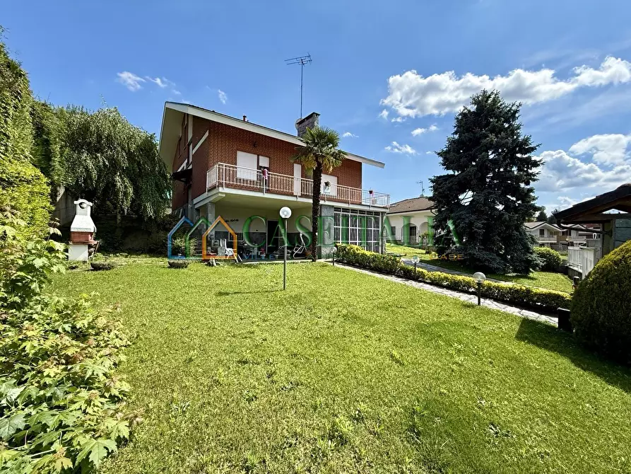 Immagine 1 di Villa in vendita  in Via Ugie 5 a Rosta