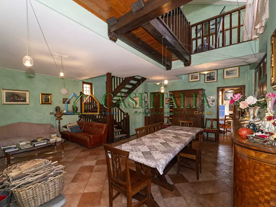 Immagine 10 di Villa in vendita  in Piazza Stazione 2 a Rosta