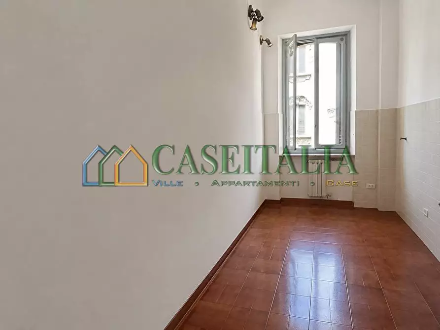 Immagine 8 di Quadrilocale in vendita  in Via Vincenzo Vela 40 a Torino