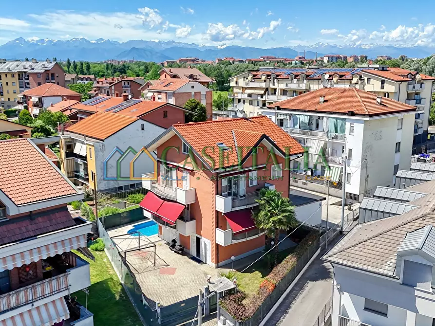 Immagine 2 di Casa bifamiliare in vendita  in Via Fratelli Cervi 19 a Nichelino