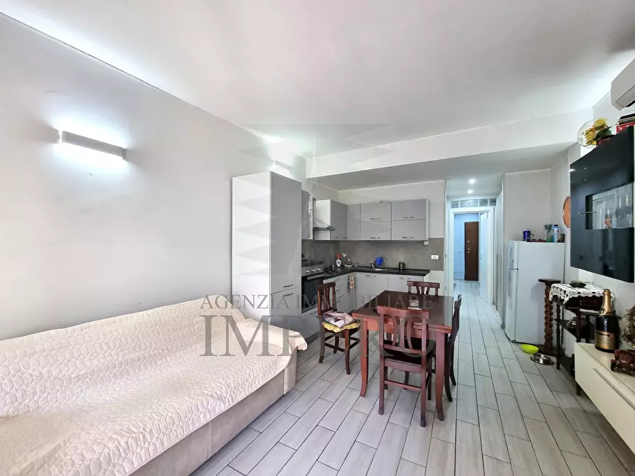 Immagine 2 di Bilocale in vendita  in Via Gallardi 170 a Ventimiglia