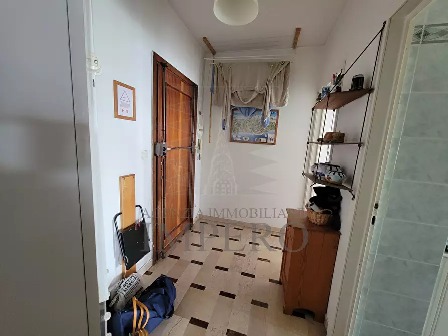 Immagine 5 di Bilocale in vendita  in Passeggiata Trento e Trieste 1 a Ventimiglia