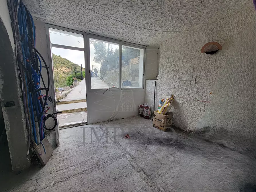 Immagine 6 di Porzione di casa in vendita  in strada valloni a Ventimiglia