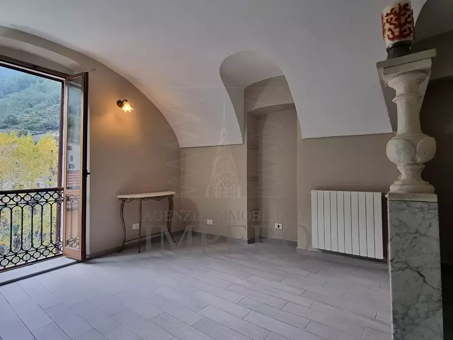 Immagine 2 di Pentalocale in vendita  in Via Case Palanchi 9 a Ventimiglia