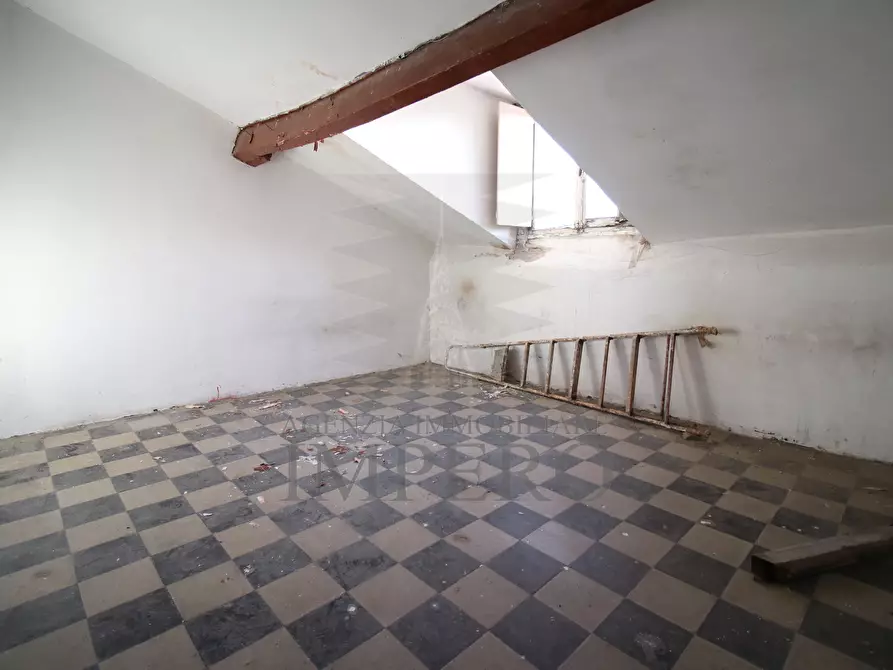 Immagine 17 di Quadrilocale in vendita  in Via Roma 18 a Ventimiglia
