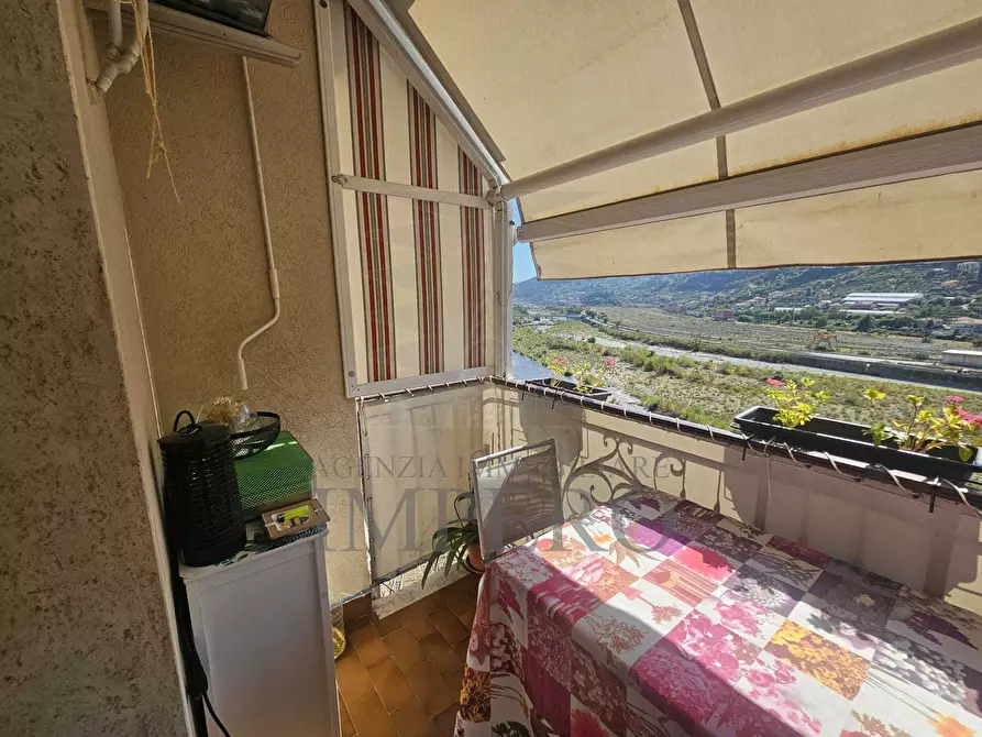 Immagine 10 di Bilocale in vendita  in Corso Limone Piemonte 184 a Ventimiglia