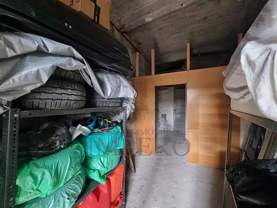 Immagine 13 di Magazzino in vendita  in Via Giovanni Trossarelli 14 a Ventimiglia