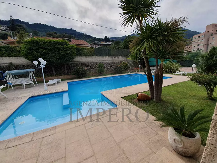 Immagine 6 di Villa in vendita  in Via Gallardi 63 a Ventimiglia