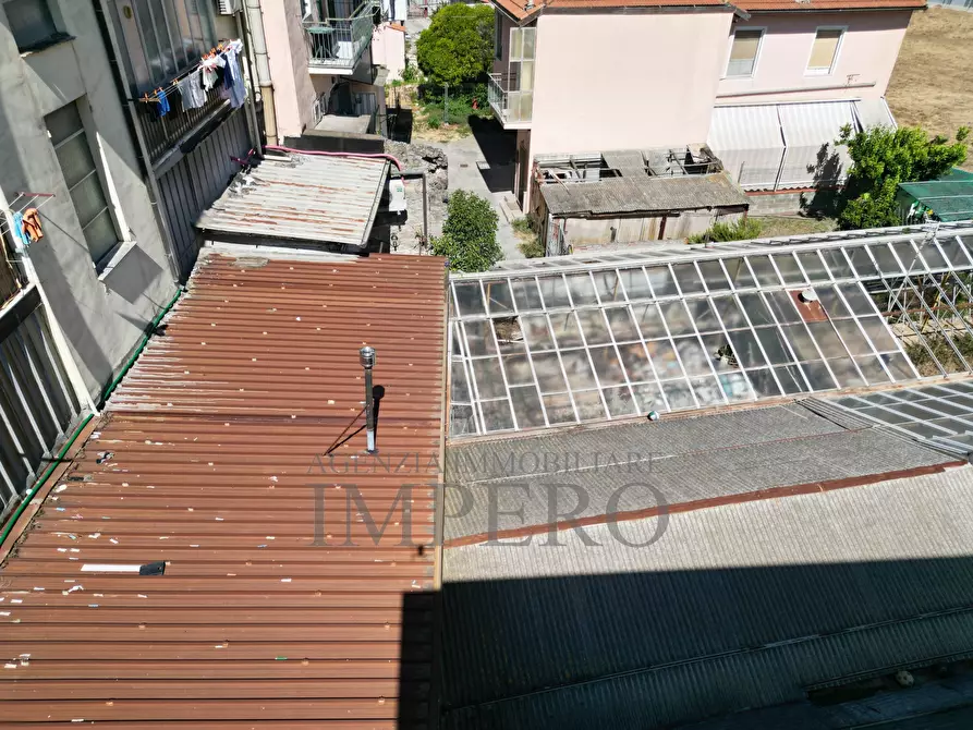 Immagine 4 di Magazzino in vendita  in Strada Statale 1 35 a Camporosso