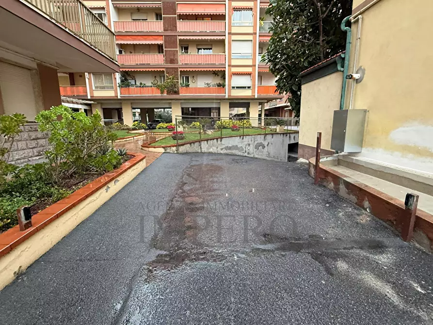 Immagine 15 di Garage in vendita  in Passeggiata Trento e Trieste 1 a Ventimiglia