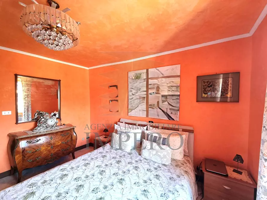 Immagine 17 di Trilocale in vendita  in Via Giuseppe Garibaldi 26 a Ventimiglia