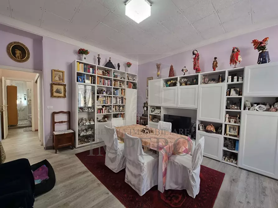 Immagine 4 di Pentalocale in vendita  in Via Camillo Benso Conte di Cavour 8 a Ventimiglia