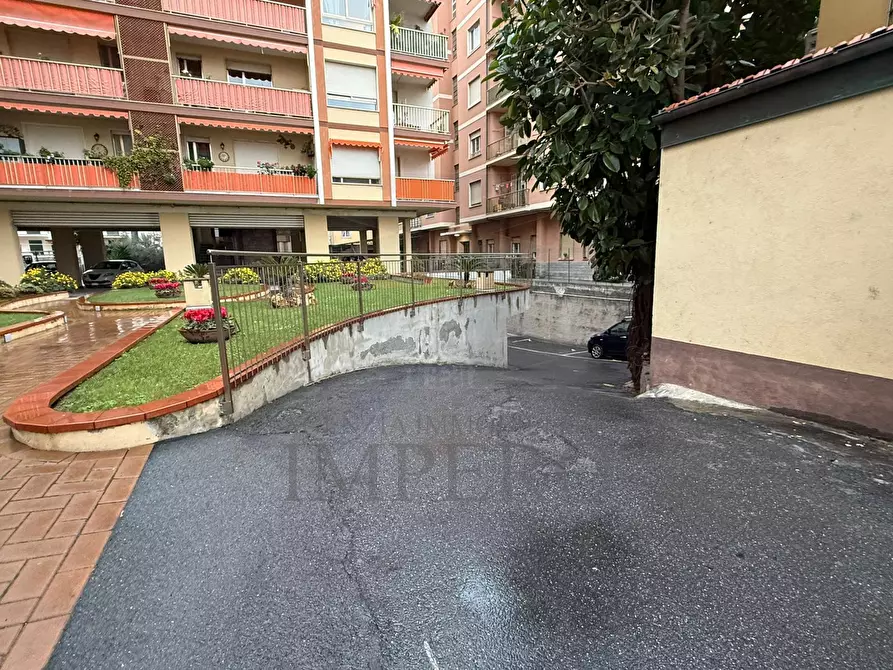 Immagine 14 di Garage in vendita  in Passeggiata Trento e Trieste 1 a Ventimiglia