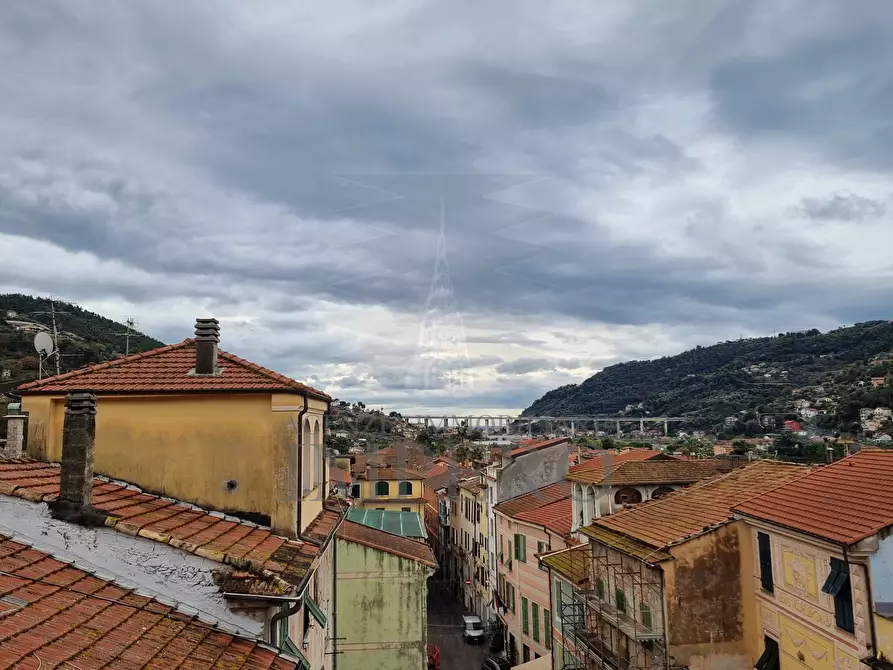 Immagine 23 di Bilocale in vendita  in Piazza Giuseppe Garibaldi 1 a Camporosso
