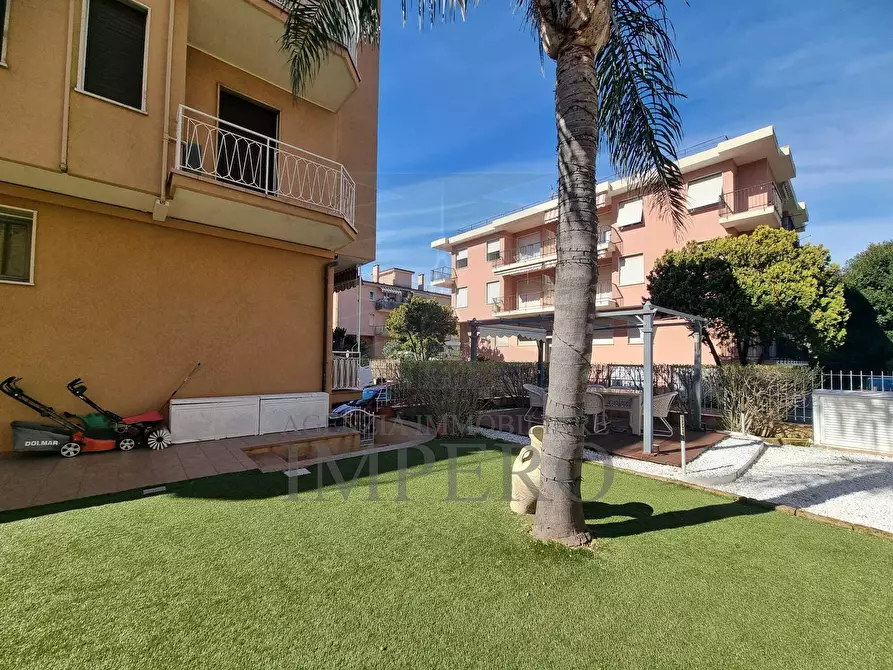 Immagine 7 di Pentalocale in vendita  in Via Gerolamo Rossi 15 a Bordighera