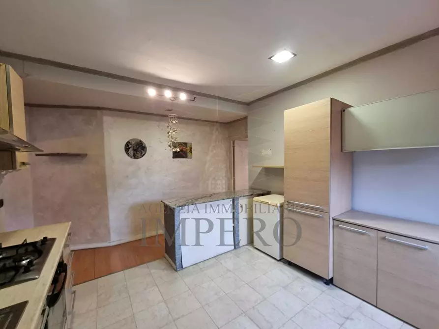 Immagine 19 di Trilocale in vendita  in Via de Amicis 16 a Ventimiglia