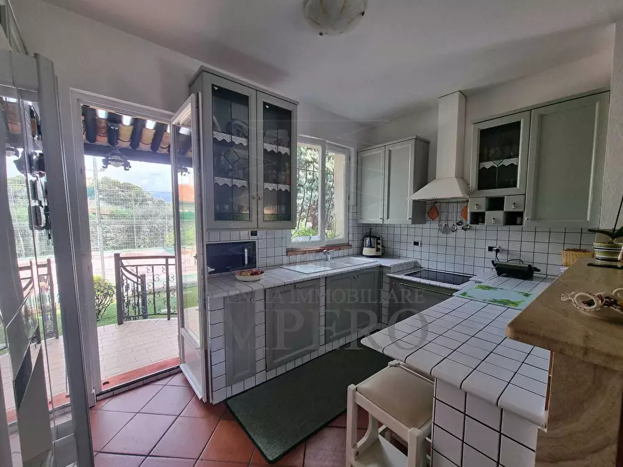 Immagine 31 di Villa in vendita  in Via Gallardi 63 a Ventimiglia
