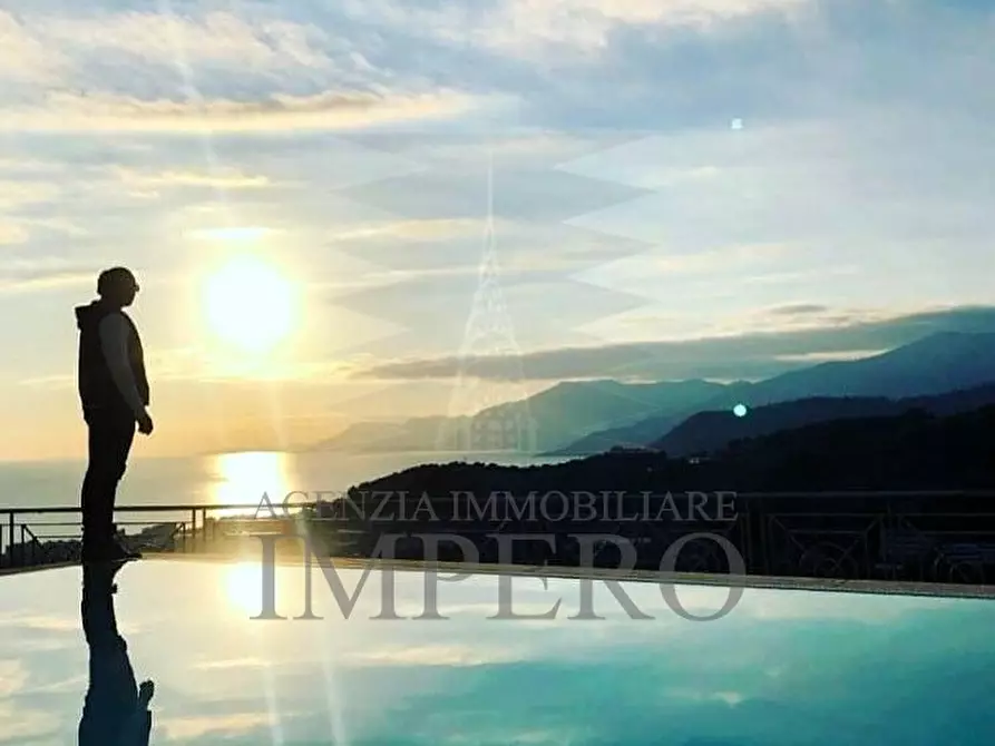 Immagine 18 di Villa in vendita  in Via Iride 155 a Bordighera