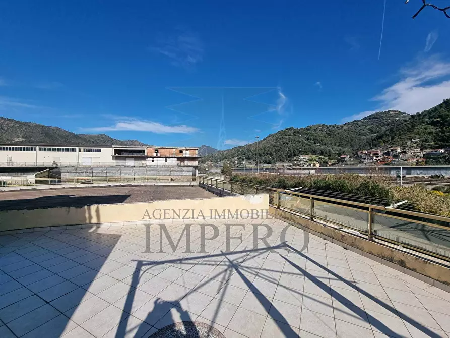 Immagine 11 di Bilocale in vendita  in Via Gallardi 175 a Ventimiglia