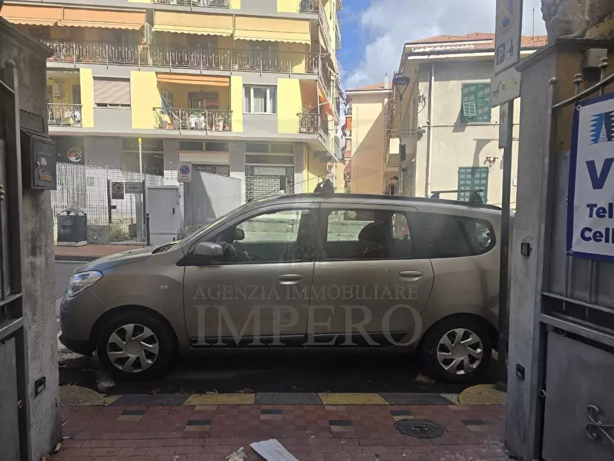 Immagine 12 di Magazzino in vendita  in Via San Secondo 2 a Ventimiglia