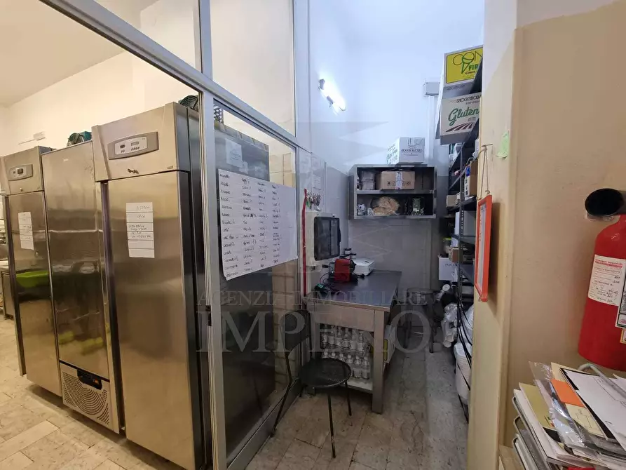 Immagine 20 di Bar / Ristorante in vendita  in Via Roma 28/c a Ventimiglia