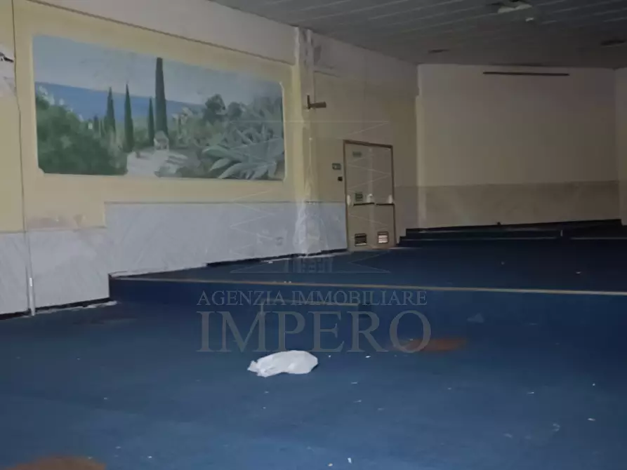 Immagine 2 di Locale commerciale in vendita  in Via Filippo Turati 20 a Ventimiglia