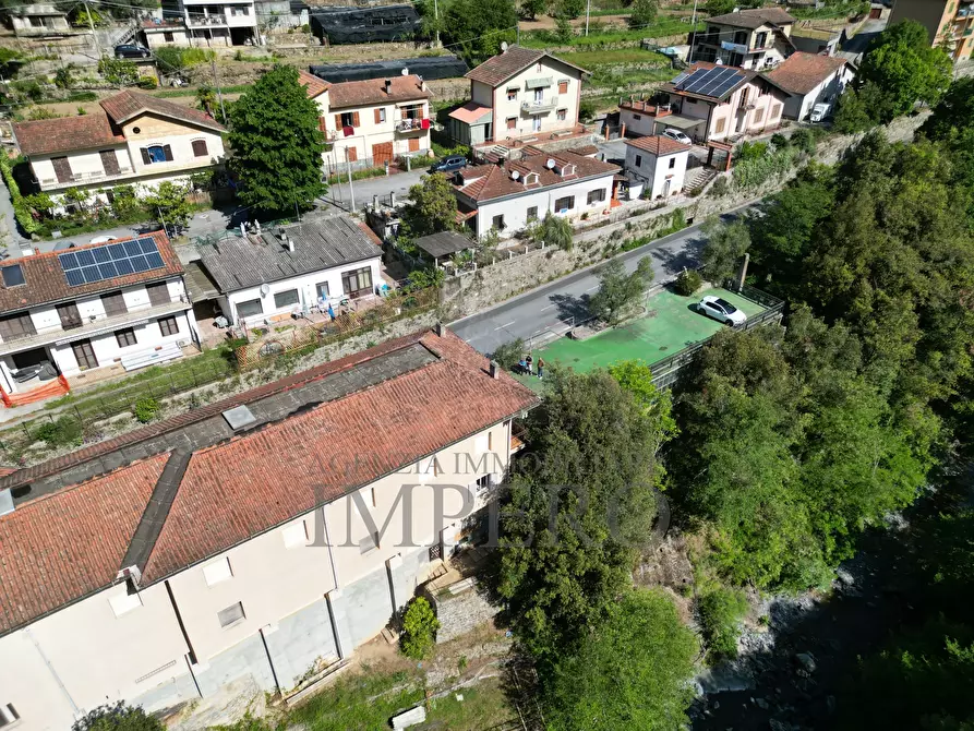 Immagine 50 di Attività commerciale in vendita  in Regione cancelli 5 a Pigna