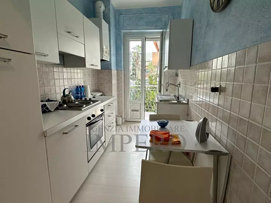 Immagine 5 di Bilocale in vendita  in Via Pietralunga 1 a San Remo