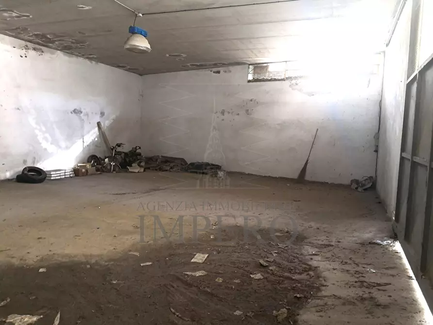 Immagine 4 di Magazzino in vendita  in Via Maneira SNC a Ventimiglia