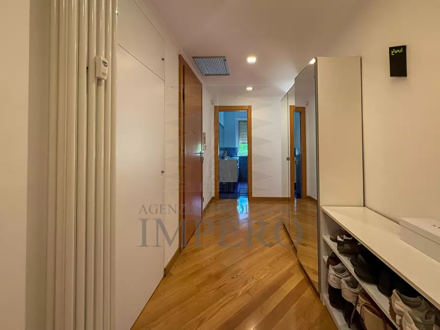 Immagine 12 di Quadrilocale in vendita  in Via Enzo Verrando 10 a Bordighera