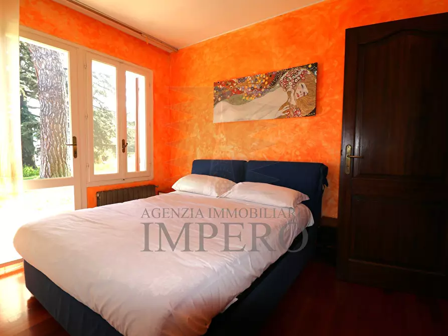 Immagine 11 di Villa in vendita  in Via Tamagna 1 a Ventimiglia