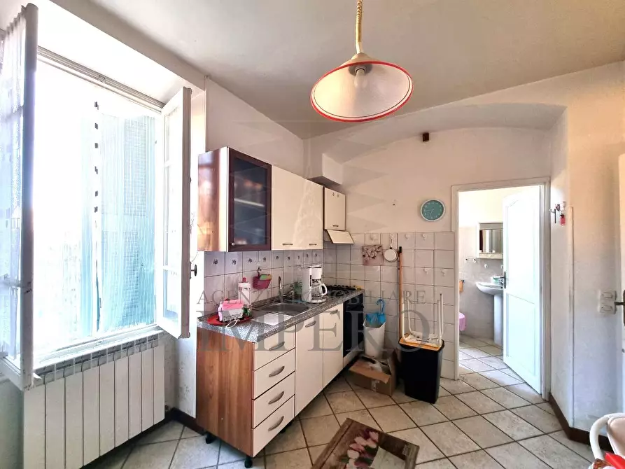 Immagine 8 di Bilocale in vendita  in Piazza Madonna 1 a Camporosso