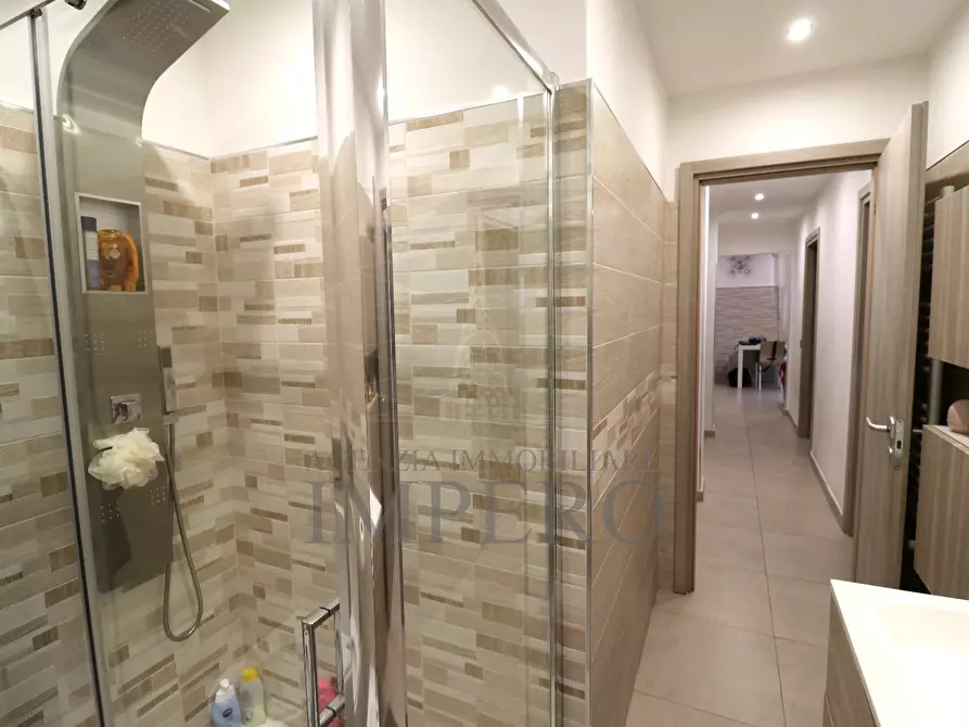 Immagine 12 di Trilocale in vendita  in Corso Limone Piemonte 8 a Ventimiglia